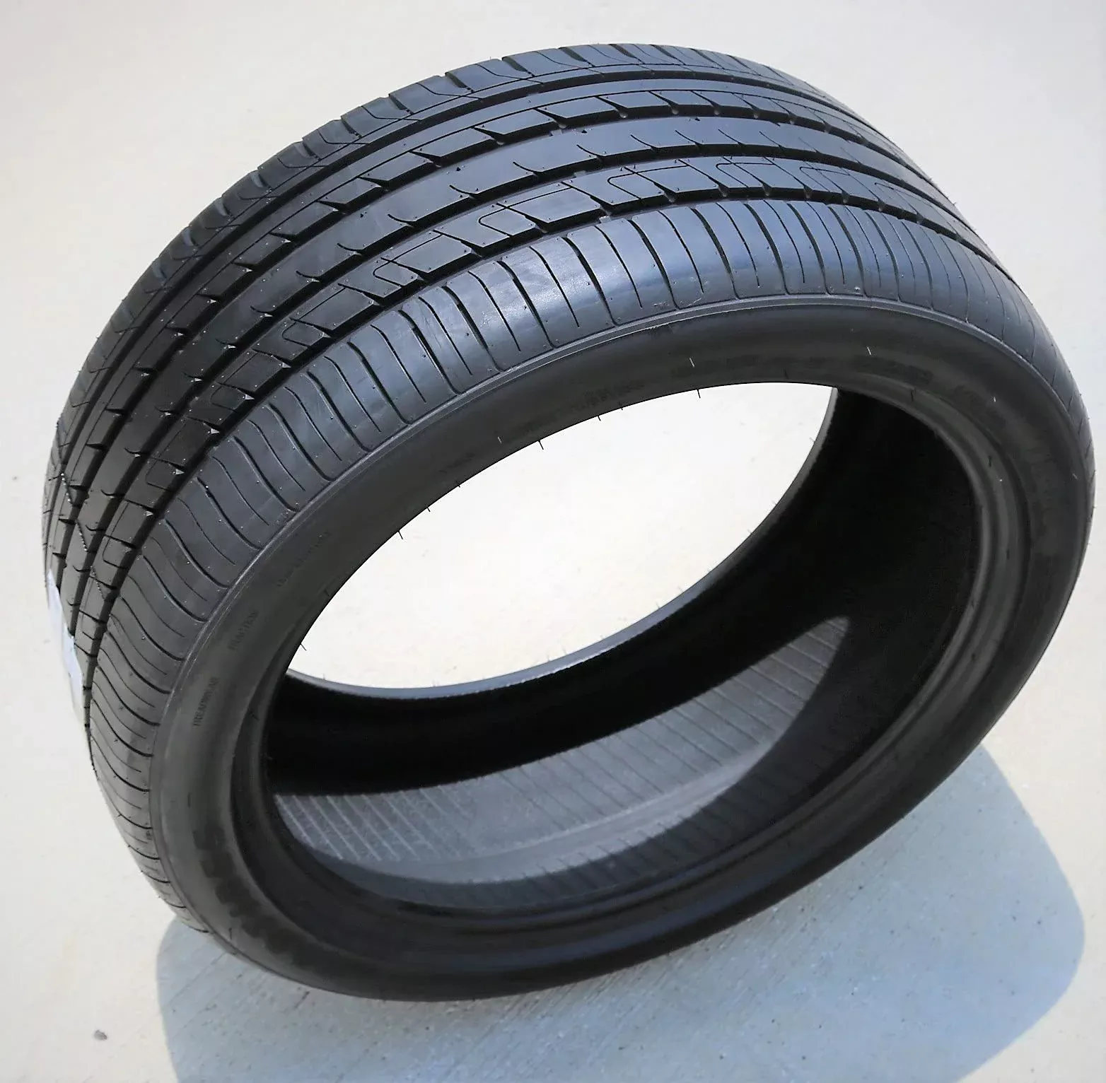 245/40R20 Tbb Tr-66 99W 420Aa