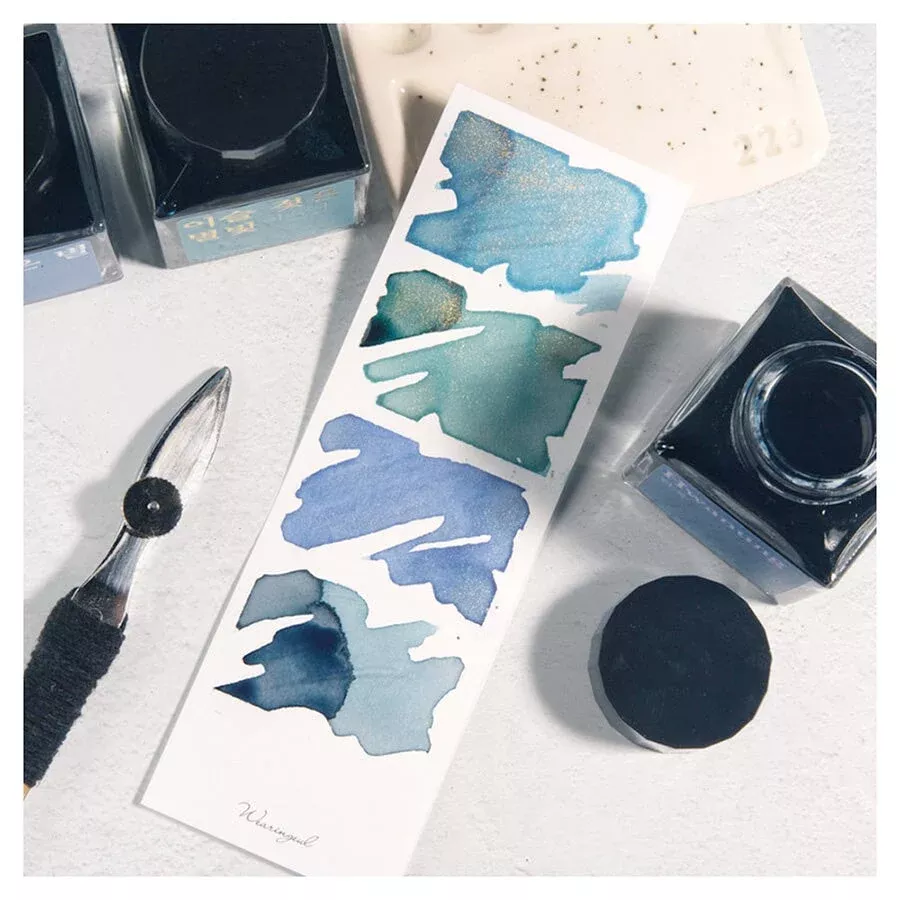Four Photos Color Swatch (30 Sheets, White)