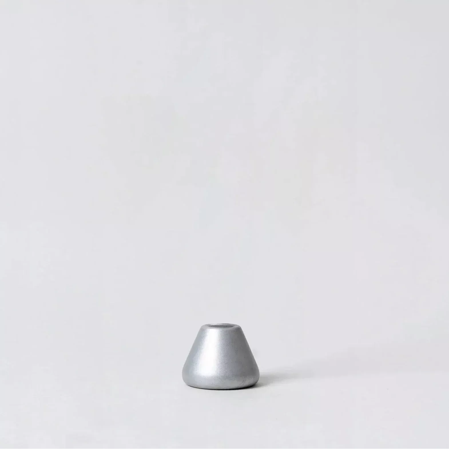 Makers Cabinet - Lazlo Drop Stand Aluminum